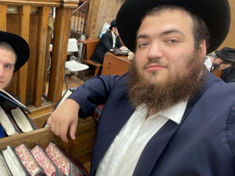 לרקוד על כל החתונות